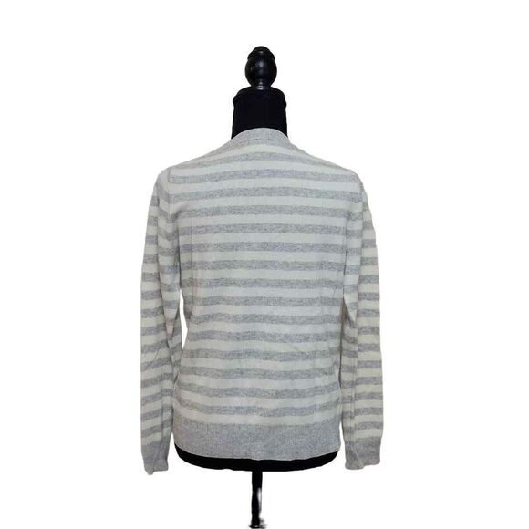 C&C California 100% 2-Ply Cashmere Crewneck Sweater - Picture 2 of 5